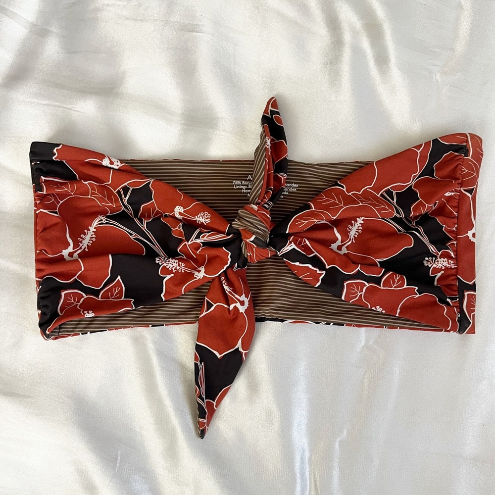 acaicia mid pacific baker top